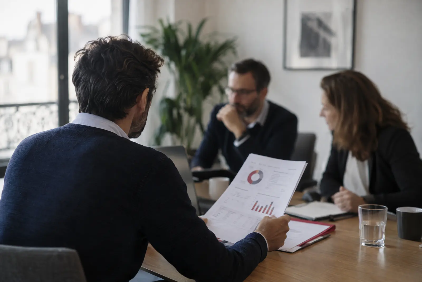 Restitution d'un rapport d'audit à deux interlocuteurs